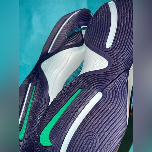 Nike Giannis Immortality 3 DZ7533-301 Sneaker Mens Green Basketball Shoes TF3730 - Picture 8 of 9